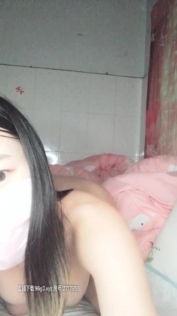 坚挺大白美乳妹子【甜甜圈】自慰鲍鱼流水不断，颜值高极品美乳难得意见，翘臀粉鲍极品尤物需要抚慰 截图3