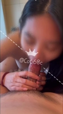 超极品媚黑眼镜娘『Co668c』婊骚母狗多人群交换妻，被大黑鸡巴操的淫叫连连 截图1