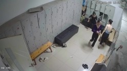 舞蹈班《监控破解》偷拍多位美女学员后台换衣服 截图1