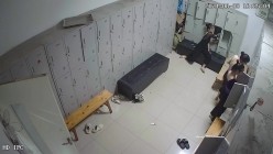 舞蹈班《监控破解》偷拍多位美女学员后台换衣服 截图5