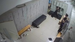 舞蹈班《监控破解》偷拍多位美女学员后台换衣服 截图6