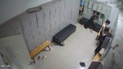 舞蹈班《监控破解》偷拍多位美女学员后台换衣服 截图9