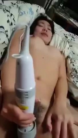 【泄密流出】外站流出极品女主遭男友泄密啪啪与生活照26V 截图15