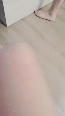 海角大神，【骚妻的浪叫】淫妻合集，把老婆灌醉和客户一起操迷醉的老婆，被操到瘫软哀求着浪叫 截图9