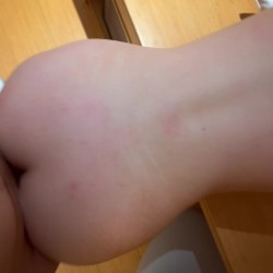 同济大学嘉定校区高知反差美女露脸性爱，在楼道直接后入丝袜狗链上位猛坐 截图13