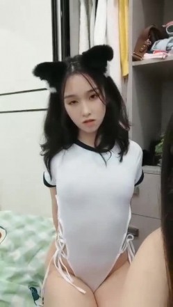 极品高颜冷艳御姐，反差小妈感女主播「金刚护撸娃」「小奶猫」密码房激情淫语撩骚，和姐妹下海大秀，互舔互口 截图15