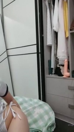 极品高颜冷艳御姐，反差小妈感女主播「金刚护撸娃」「小奶猫」密码房激情淫语撩骚，和姐妹下海大秀，互舔互口 截图16