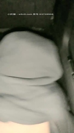 【Avove】系列合集，野战爱好者，带着炮友各地留精，最爱无毛肥逼包臀裙肉丝 截图9