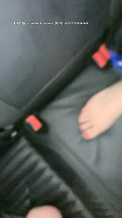 【Avove】系列合集，野战爱好者，带着炮友各地留精，最爱无毛肥逼包臀裙肉丝 截图11