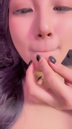 波霸巨乳混血女神！【菲妮】两个奶子晃的眼花~真想吸啊 肥美诱人！肉感十足！浪叫不断！真是个不错的炮架子！ 截图16