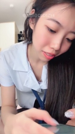 大长腿气质女神【丝丝不是思思】丝袜高跟大屌自慰喷水 截图4