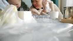 【良家故事】，跟着大神学泡良，扮土豪同时勾搭几个良家，广撒网总有中招的，酒店里抠逼操穴，让淫妇满意而归，牛逼翻了 截图15