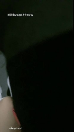 好身材的直播小姐姐户外勾引路人去肯德基则所啪啪大战，真妈的刺激 截图5