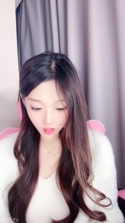 ️神级女神【董小姐】高端女神！模特身材~裸舞~道具自慰~白浆直流！ 截图5
