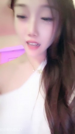 ️神级女神【董小姐】高端女神！模特身材~裸舞~道具自慰~白浆直流！ 截图10