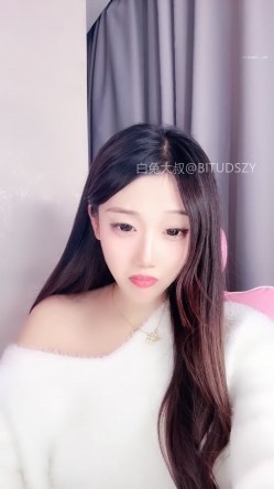 ️神级女神【董小姐】高端女神！模特身材~裸舞~道具自慰~白浆直流！ 截图12