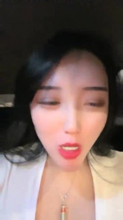 178胸膜！~【傲胸新木优子】，KTV土豪淫乱，高端酒店会牛郎！夜生活真是丰富，之前还爱装逼不脱呢 截图4