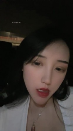 178胸膜！~【傲胸新木优子】，KTV土豪淫乱，高端酒店会牛郎！夜生活真是丰富，之前还爱装逼不脱呢 截图14