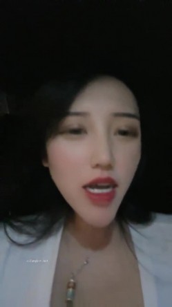 178胸膜！~【傲胸新木优子】，KTV土豪淫乱，高端酒店会牛郎！夜生活真是丰富，之前还爱装逼不脱呢 截图15