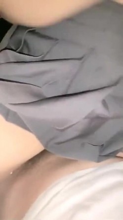 买了新车约拜金小姐姐出来试试避震效果 十几万也就勉强接受吧！ 截图12