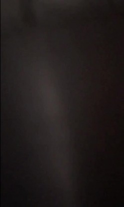 放暑假了表妹.来家里玩几天趴门缝偷窥她洗澡没想到几年没见表妹的身材太火爆了 截图1