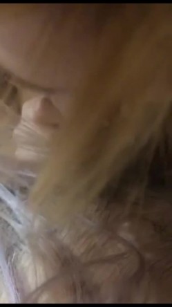 云盘高质露脸泄密！金发眉钉潮妹表里不一，私下极度小母狗，啪啪调教制服足交颜射，玩的花花 截图13