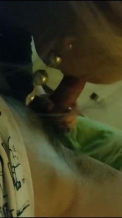 云盘高质露脸泄密！金发眉钉潮妹表里不一，私下极度小母狗，啪啪调教制服足交颜射，玩的花花 截图14