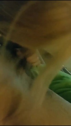 云盘高质露脸泄密！金发眉钉潮妹表里不一，私下极度小母狗，啪啪调教制服足交颜射，玩的花花 截图15