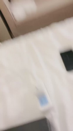 淫荡小骚货车模！酒店炮友操逼！黑白丝袜足交，翘起屁股猛扣穴，主动骑乘位深插，爆操大肥臀 截图14