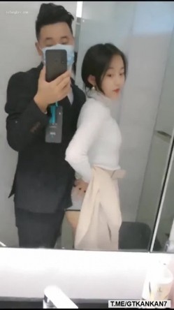 高端付费私密夫妻交换淫妻俱乐部内部分享视图作品 绿帽母狗调教啪啪大尺度无底线以淫为乐 截图9