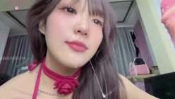 ️阿黑颜母狗【Yaya-728】婚纱新娘情趣肛门双调教玩法~黑丝大长腿道具双插玩法越发重口 截图7