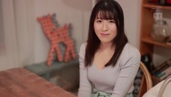 MIFD-152 自前の下着動画を宣伝したのが超エロすぎて垢BANされた FカップおっぱいYo●Tu●e●（普段は下着屋のお姉さん）乳首＆マ●コ丸出しで凄イキAVデビュー！！ 辻さくら 截图16