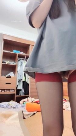 校花学姐下海！好美啊~【妮妮这呢】道具自慰！ 截图5