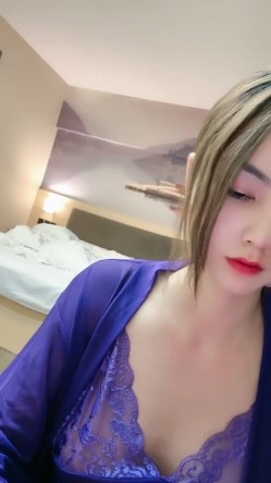 【前凸后翘小魔女】极品御姐! 黑丝长腿~道具自慰~爽死啦! 截图1