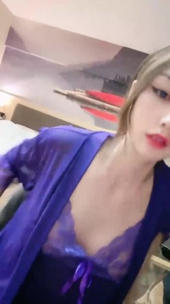 【前凸后翘小魔女】极品御姐! 黑丝长腿~道具自慰~爽死啦! 截图3