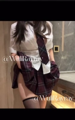 推特露出福利姬【小猫不流泪】极限露出挑战 裸体拿外卖 大街人前刺激露出 户外天体裸行 羞耻尿尿  截图16