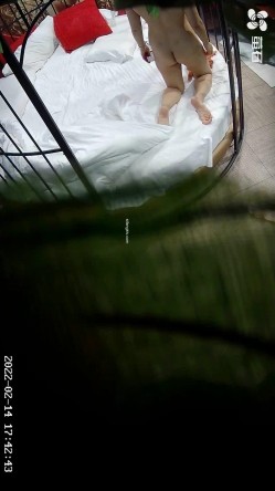 【萤石云酒店 ️极品流出】情人节快乐特辑 ️颜射内射捆绑震动棒 男女激情四射 捆绑 SM 指交 口交 高清1080P版 截图12