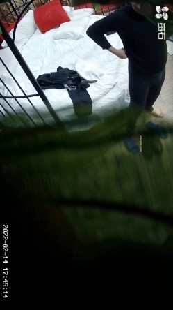 【萤石云酒店 ️极品流出】情人节快乐特辑 ️颜射内射捆绑震动棒 男女激情四射 捆绑 SM 指交 口交 高清1080P版 截图16