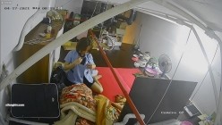 【极品稀缺 ️破解摄像头】极品服务员宿舍日常 ️小姐姐年轻美乳好坚挺 穿搭职业装制服很有气质 距离超近 高清1080P版 截图9