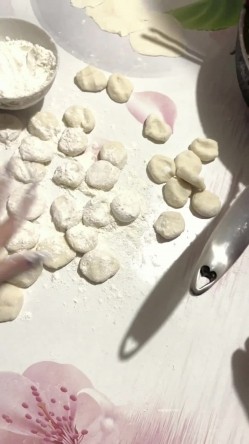 精品泄密流出00后英语老师李汶芯多次裸贷无力偿还 肉偿抵债视频完整版 截图8