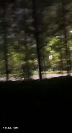 顶级约炮大神 推特【一杆钢枪】顶级大神开发清纯大学生 叫上兄弟一起操 截图11