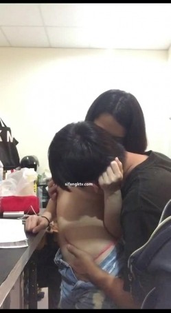 【夫妻泄密】台湾高颜值正妹与老公性爱自拍淫照日常照 截图14