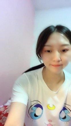猎奇圈内部分享热门视频极品大奶子哺乳期的奶妈疯狂露出自摸挑逗赚奶粉钱 截图16