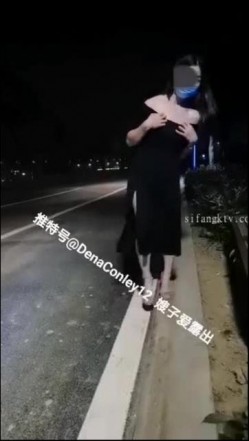 对话淫荡，顶级绿帽反差人妻【嫂子爱露出】大杂烩系列，各种3P4P调教，从头干到尾 截图4