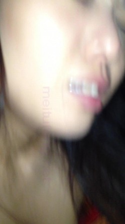 被老外上司的洋鸡巴征服的台中少妇 啪啪视频遭曝光 截图16