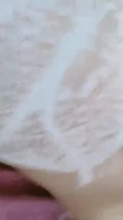 熟女阿姨 啊啊亚麻跌 啊啊妈呀受不了了 丰腴的身材 肥嘟嘟的鲍鱼 没控制住内射了 貌似阿姨动作片看多了 截图3