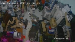 黑客破解摄像头监控偷拍 电脑维修店内夫妻口爆啪啪 超刺激！ 截图10