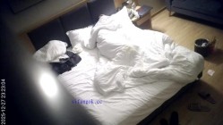 酒店偷拍 高冷反差婊圣诞跨年被男友操无毛二天二夜 截图3