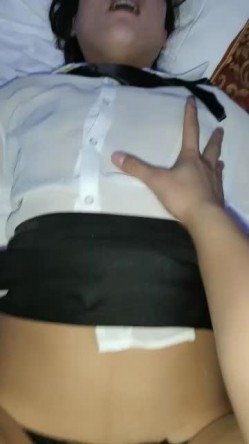 和公司的少妇勾肩搭背、真实做爱记录她在床上真的好自然，听她叫春都是一种享受 截图1