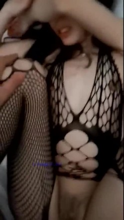 《百度云泄密》身材不错的网红小姐姐和榜一大哥之间的秘密被曝光 截图8